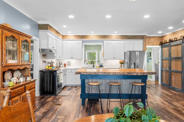 402 Fairway Trl, Springfield, TN 37172