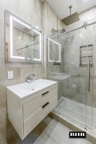 2636 E 7th Street, Brooklyn, NY 11235