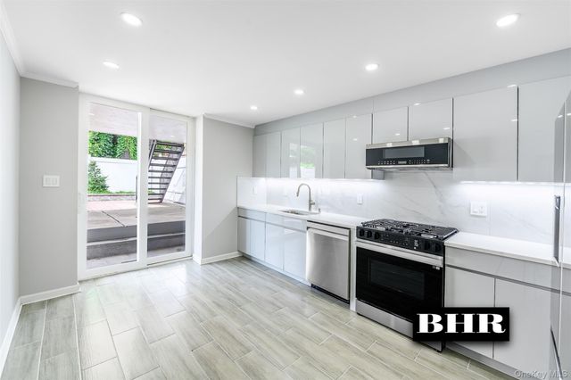 2636 E 7th Street, Brooklyn, NY 11235
