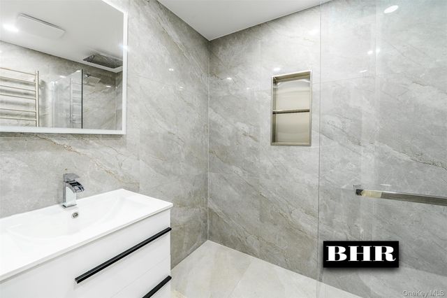 2636 E 7th Street, Brooklyn, NY 11235