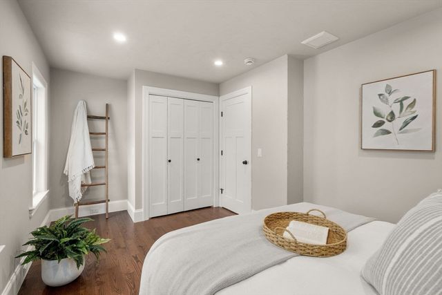 2 Northrop St, Hopedale, MA 01747