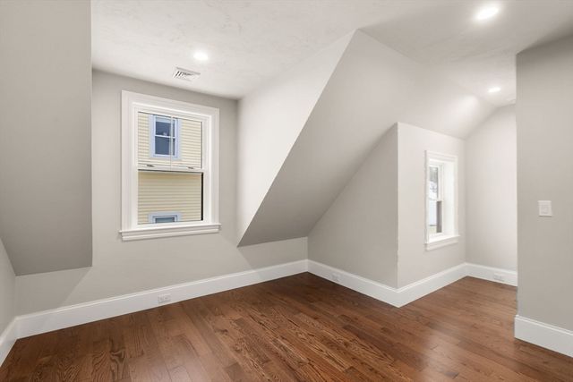 2 Northrop St, Hopedale, MA 01747