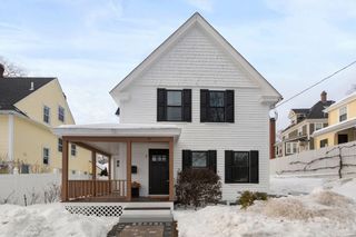 2 Northrop St, Hopedale, MA 01747