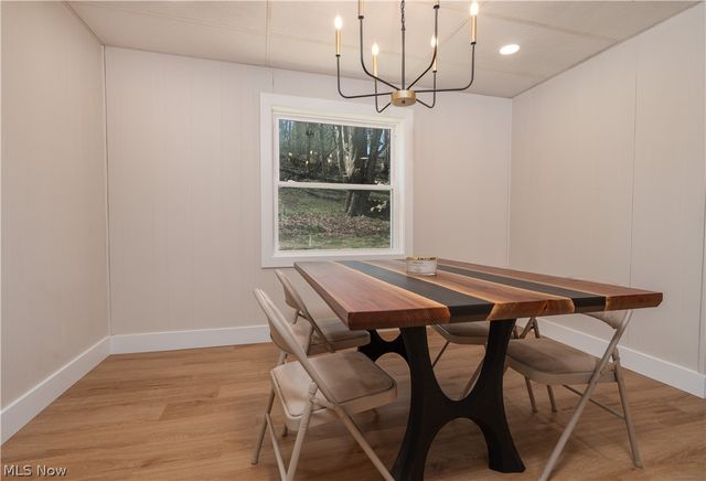 3689 Reichman Drive NW, Dover, OH 44622