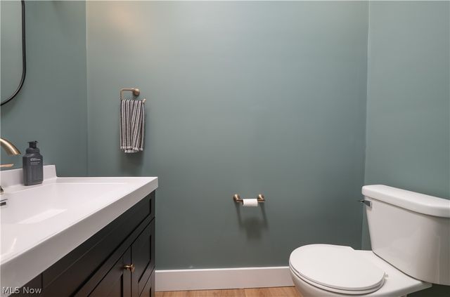 3689 Reichman Drive NW, Dover, OH 44622