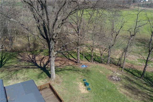 3689 Reichman Drive NW, Dover, OH 44622