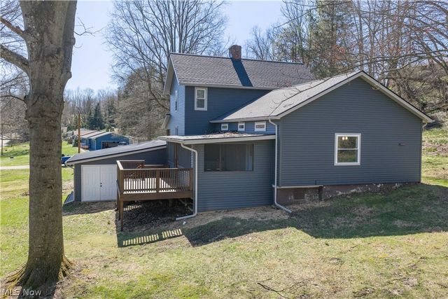 3689 Reichman Drive NW, Dover, OH 44622