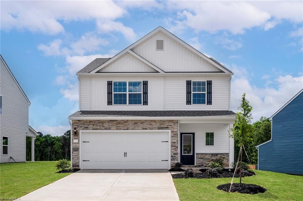 3446 Robindale Drive, Winston-salem, NC 27107