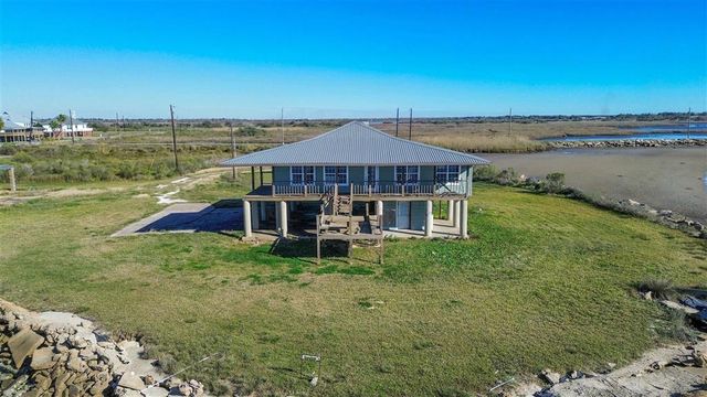 193 Pelican Point Road, Lake Charles, LA 70607