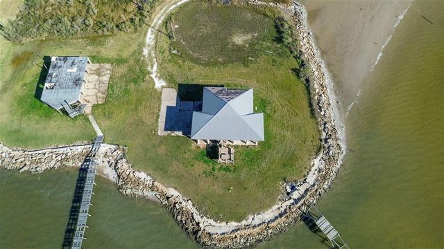 193 Pelican Point Road, Lake Charles, LA 70607