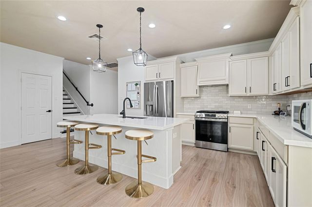 2732 Rogliano Lane, League City, TX 77573