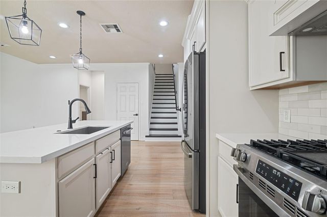 2732 Rogliano Lane, League City, TX 77573