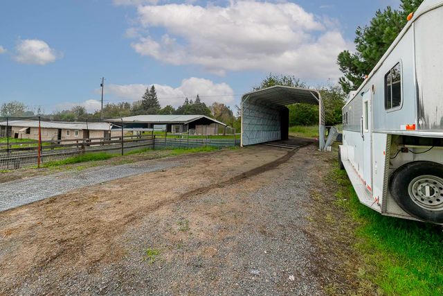 4906 Webster Rd, Oakdale, CA 95361