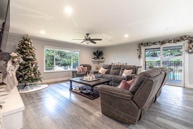 4906 Webster Rd, Oakdale, CA 95361