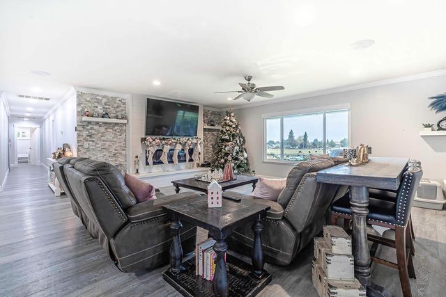 4906 Webster Rd, Oakdale, CA 95361