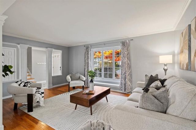 10013 Briar Drive, Overland Park, KS 66207