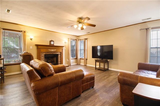 4308 Galston CT, Chesapeake, VA 23321