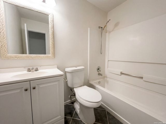 3741 Candlebluff, San Antonio, TX 78244