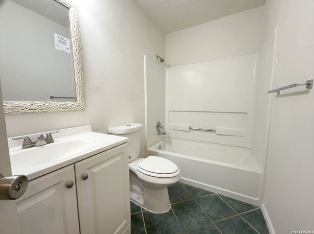 3741 Candlebluff, San Antonio, TX 78244