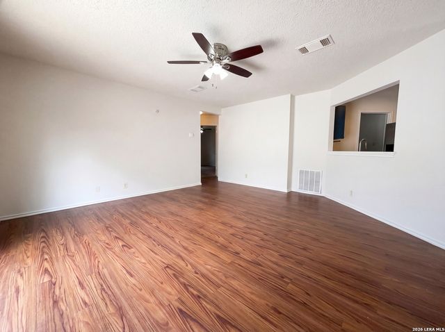 3741 Candlebluff, San Antonio, TX 78244