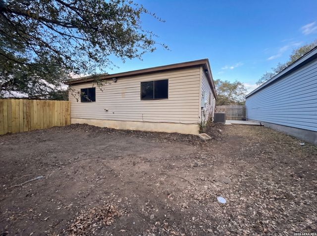 3741 Candlebluff, San Antonio, TX 78244