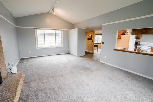 110145 Olin Court, Chaska, MN 55318