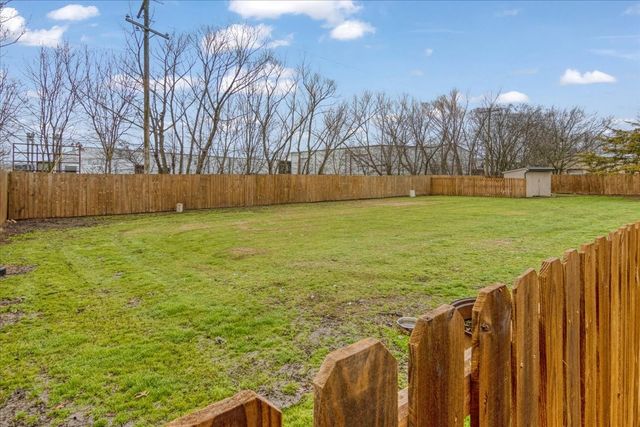 419 W Center Street, Whitewright, TX 75491