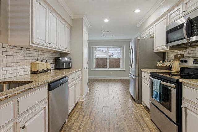 419 W Center Street, Whitewright, TX 75491