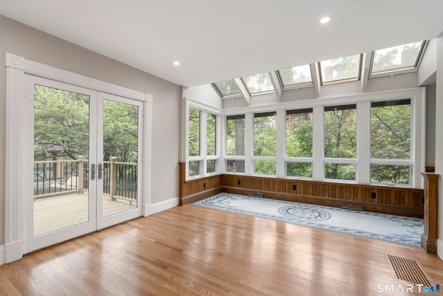 102 Huntington Street, Hartford, CT 06105