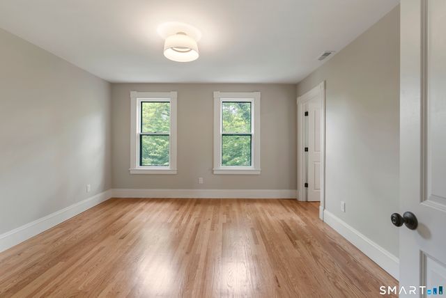 102 Huntington Street, Hartford, CT 06105