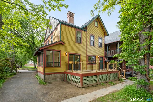 102 Huntington Street, Hartford, CT 06105