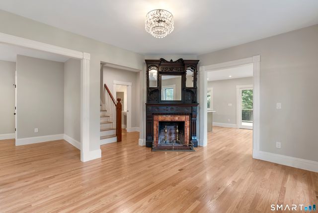 102 Huntington Street, Hartford, CT 06105