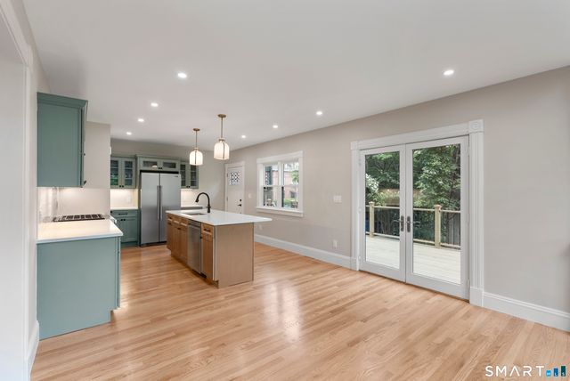 102 Huntington Street, Hartford, CT 06105