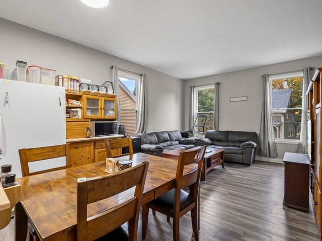 35 Cedar St 6, Gardner, MA 01440