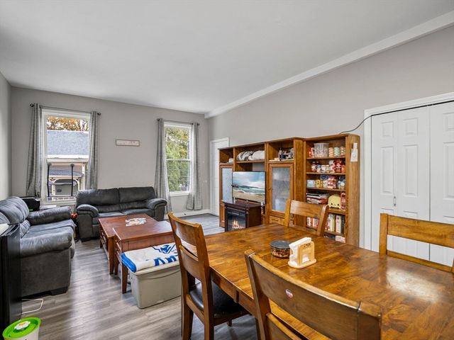 35 Cedar St 6, Gardner, MA 01440