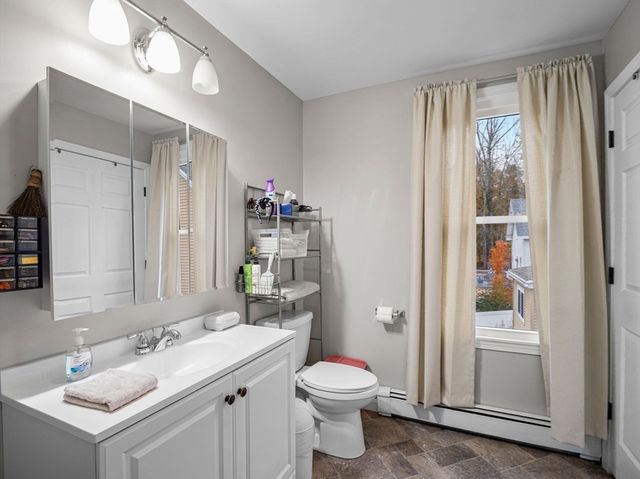 35 Cedar St 6, Gardner, MA 01440