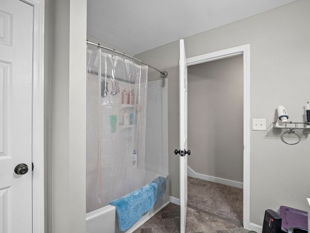 35 Cedar St 6, Gardner, MA 01440