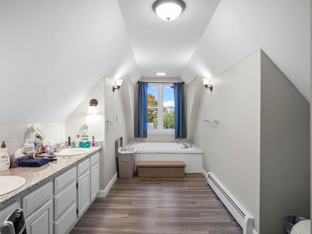 35 Cedar St 6, Gardner, MA 01440