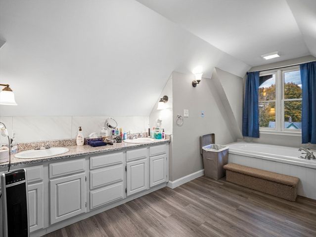 35 Cedar St 6, Gardner, MA 01440