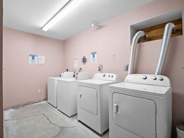 35 Cedar St 6, Gardner, MA 01440