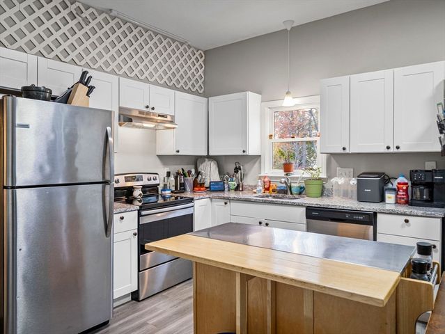 35 Cedar St 6, Gardner, MA 01440