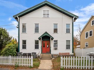 35 Cedar St 6, Gardner, MA 01440