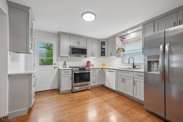 373 Saint Cloud Ave, West Orange Twp., NJ 07052