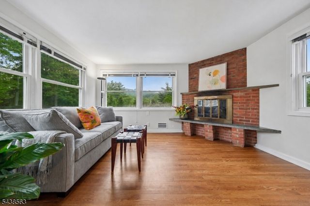 373 Saint Cloud Ave, West Orange Twp., NJ 07052