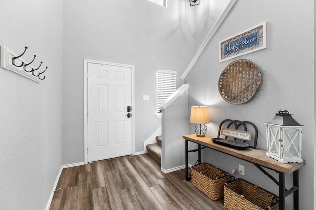 109 Reagor DR, Taylor, TX 76574