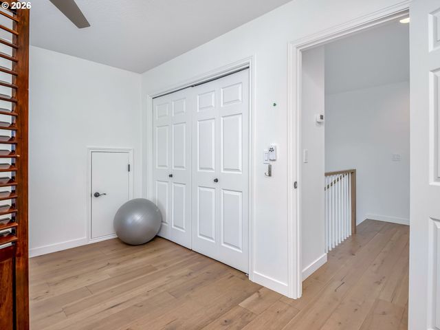 8595 Sw 165TH Ave, Beaverton, OR 97007