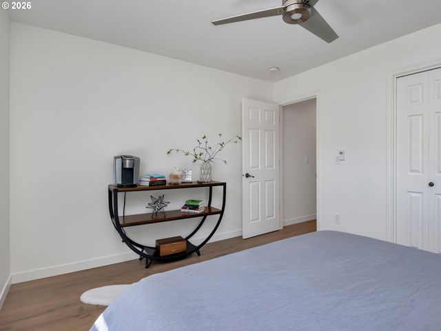 8595 Sw 165TH Ave, Beaverton, OR 97007
