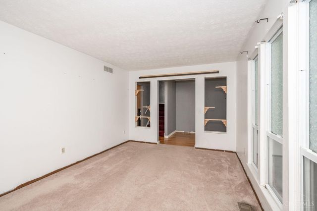 6704 Berwick Drive, Franklin Twp, OH 45005