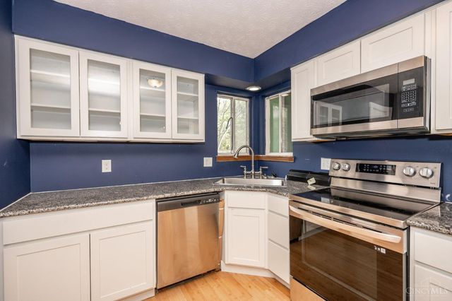 6704 Berwick Drive, Franklin Twp, OH 45005