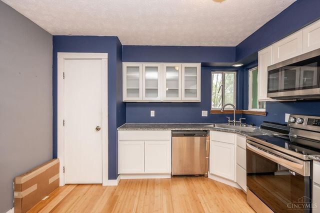 6704 Berwick Drive, Franklin Twp, OH 45005